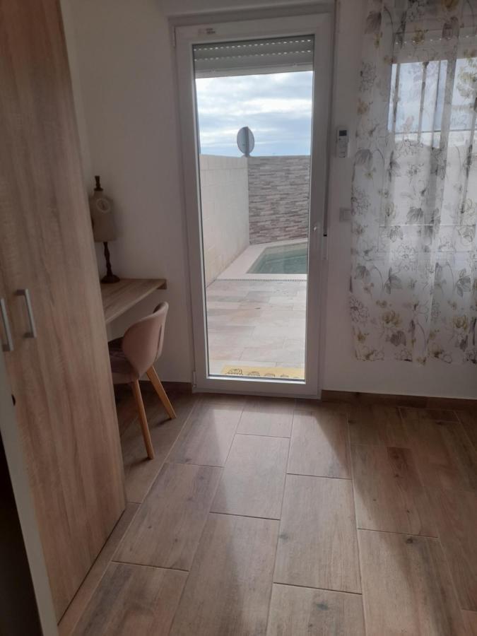 Las Tres Llaves Apartment Barcience Bagian luar foto